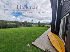 Venta Exclusiva – Elegante Casa Familiar en Loteo Centenario, Puerto Varas