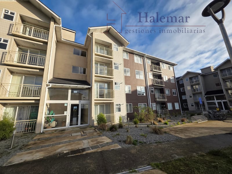 Arriendo Departamento 2 Dormitorios con Estacionamiento – Condominio Alta Vista, Puerto Montt